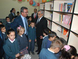 Karatayda kütüphane açılışı