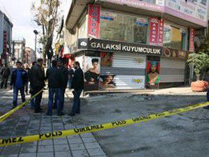 Böyle soygun filmlerde olur