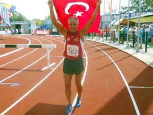 Durali Yıldız Kazan Yarı Maratonunda birinci oldu