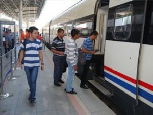 Gençler Hızlı Treni sevdi