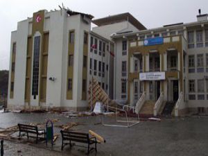 Seydişehirde şiddetli lodos