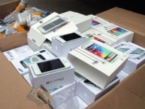 11 ilde kaçak cep telefonu operasyonu