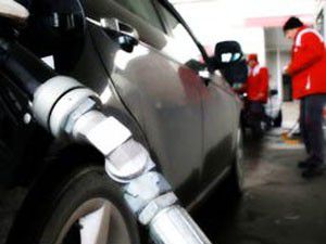Ve benzine bir zam daha