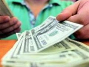 Dolar 1,8340 liradan güne başladı