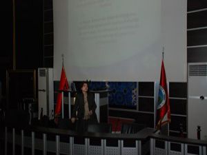 Karatay konferansları devam ediyor