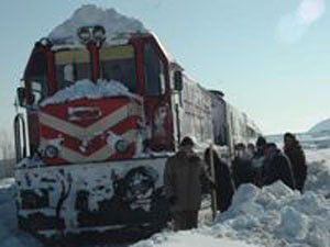 Tren raydan çıktı!