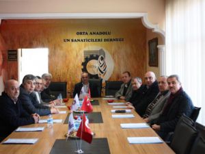 Hekimoğlu tekrar başkan seçildi