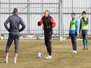 Konyaspor Kartalspora bileniyor