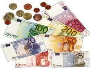 Dolar 1,7610 liradan başladı