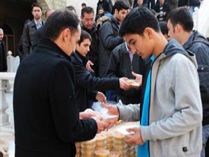 Bahattin Veledin vefatında helva ikramı