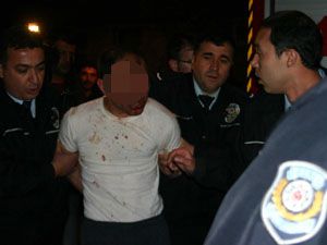 Ailesiyle tartıştı, soluğu çatıda aldı