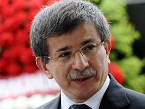 Davutoğlu kayıp gazetecilerin aileleriyle görüştü