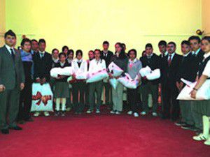 Halkapınarda öğrencilere giyim yardımı