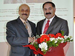 M.Özdemirli öğrenciler yazar Duran Çetinle buluştu
