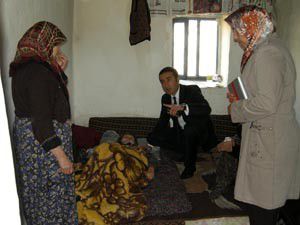 Yaşlı, hasta ve ihtiyaç sahiplerine evinde ziyaret