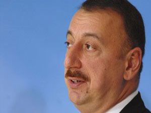 Azerbaycan silahları çekmeye hazır
