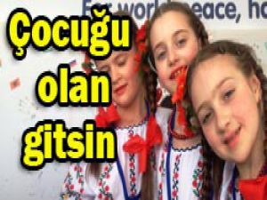 Çocuk şehrinde barış için el ele