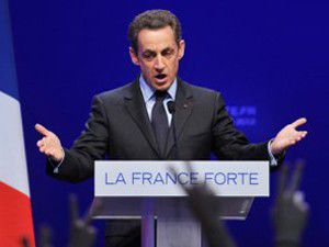 Sarkozy: Türkiye kabiliyetsiz