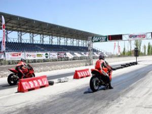 Drag Şampiyonasında sıralamalar Konyada yapıldı
