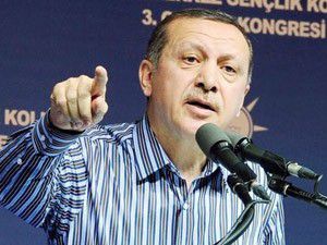 Devlet eliyle tiyatro olmaz