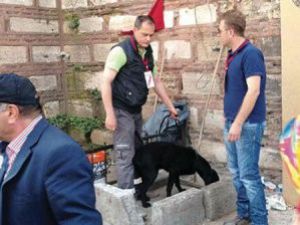 Bonda bomba alarmı
