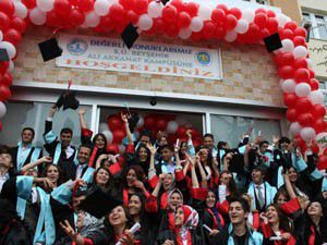 Beyşehirde mezuniyet coşkusu