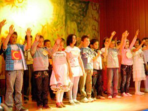 İlköğretim öğrencilerinden ingilizce program