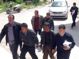 Kablo çalmaya çalışan 3 kişi yakalandı