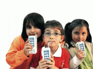 Öğretmenlere süt görevi