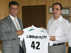 Sportif imkanlarımız Konyasporun hizmetindedir