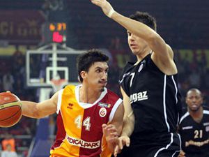 İlk raunt Galatasarayın