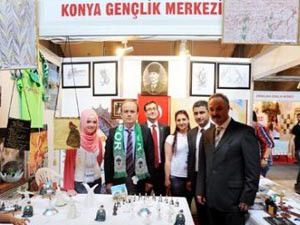 Baykandan gençlik stantlarına yoğun ilgi