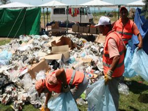 Festivalden geriye çöp yığını kaldı