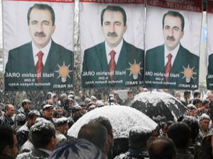 Yoğun Kar Altında Seçim Çalışması