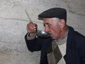 Bu köyle maden suyu bedava