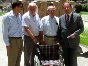 Ereğli Belediyesine 50 tekerlekli sandalye