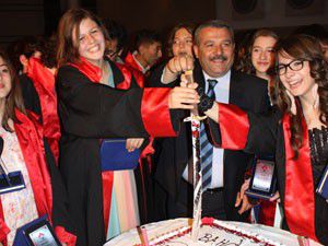 Bahçeşehirden 6. dönem mezunu