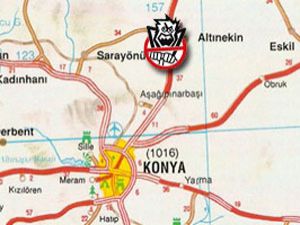 Otomobille kamyonet çarpıştı: 2 ölü, 7 yaralı