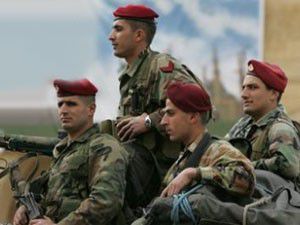 Suriyeden kaçan 30 asker Türkiyede