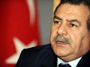 Muammer Güler Konyada trafik kazası geçirdi