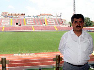Eskişehirspor Marsilya maçı için UEFAyı bekliyor