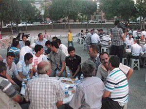 Meydan-Derden Meydanlılara iftar