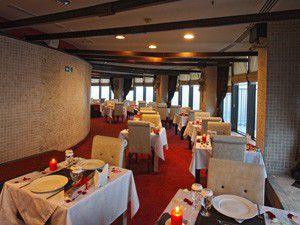 Şehrin zirvesinde iftar