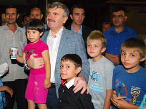Mahalle iftarları kardeşliği güçlendiriyor
