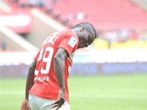 Emenike: Türkiyeye geliyor