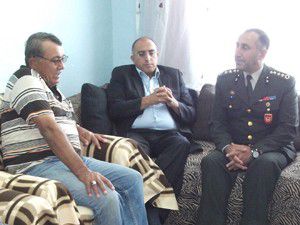 Karapınarda, şehit ailelerine ziyaret