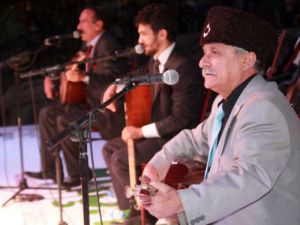 Halk aşıkları Konyalılarla buluştu