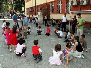Minik öğrencilere oyun dersi