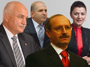 AK Parti Milletvekilleri Zafer Bayramını kutladı