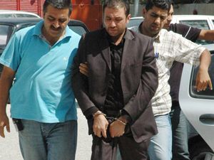 Konsomatris için cinayet işledi